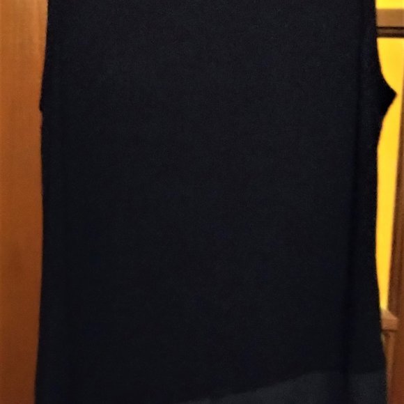Vince Camuto Sleeveless Top with Chiffon-Like Hem Medium - Picture 2 of 3